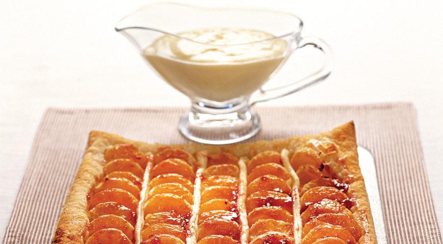 Пирог с мандаринами и кремом сабайон