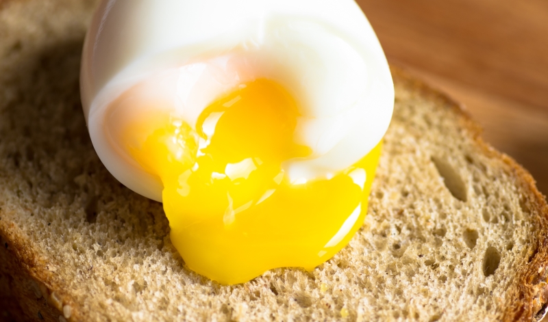 Почему яйца всмятку стоит есть чаще вареных вкрутую яиц