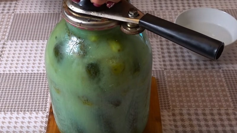 Рецепт соленых огурцов на зиму