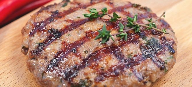 Бифштекс из фарша — рецепты из свинины, говядины, курицы, в духовке и на гриле