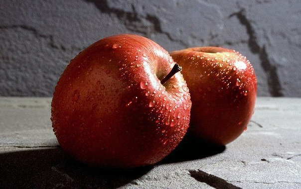 Почему так важно есть яблоки?