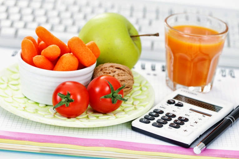 6 примеров, когда калорийная еда лучше и полезней низкокалорийной